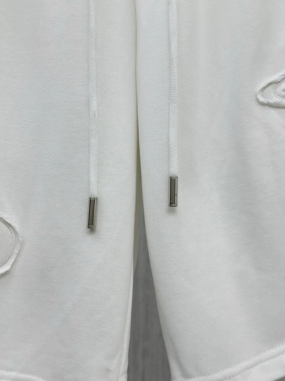 Queen Mother West 2026 Summer New Arrival casual shorts, advanced custom fabrics, extremely comfortable, impeccable details, top-grade accessories, original logo design concept, delicate and soft feel! The upper body fit is awesome! Size: M-XXXL Please state your height and weight when ordering